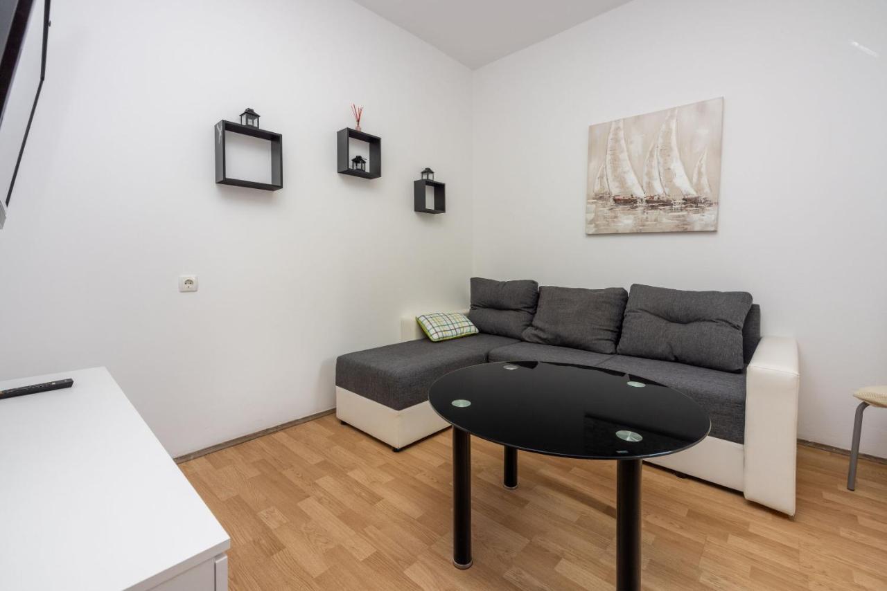 Apartments Lilin Crikvenica Extérieur photo